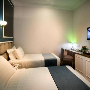 Deluxe Twin Room without window